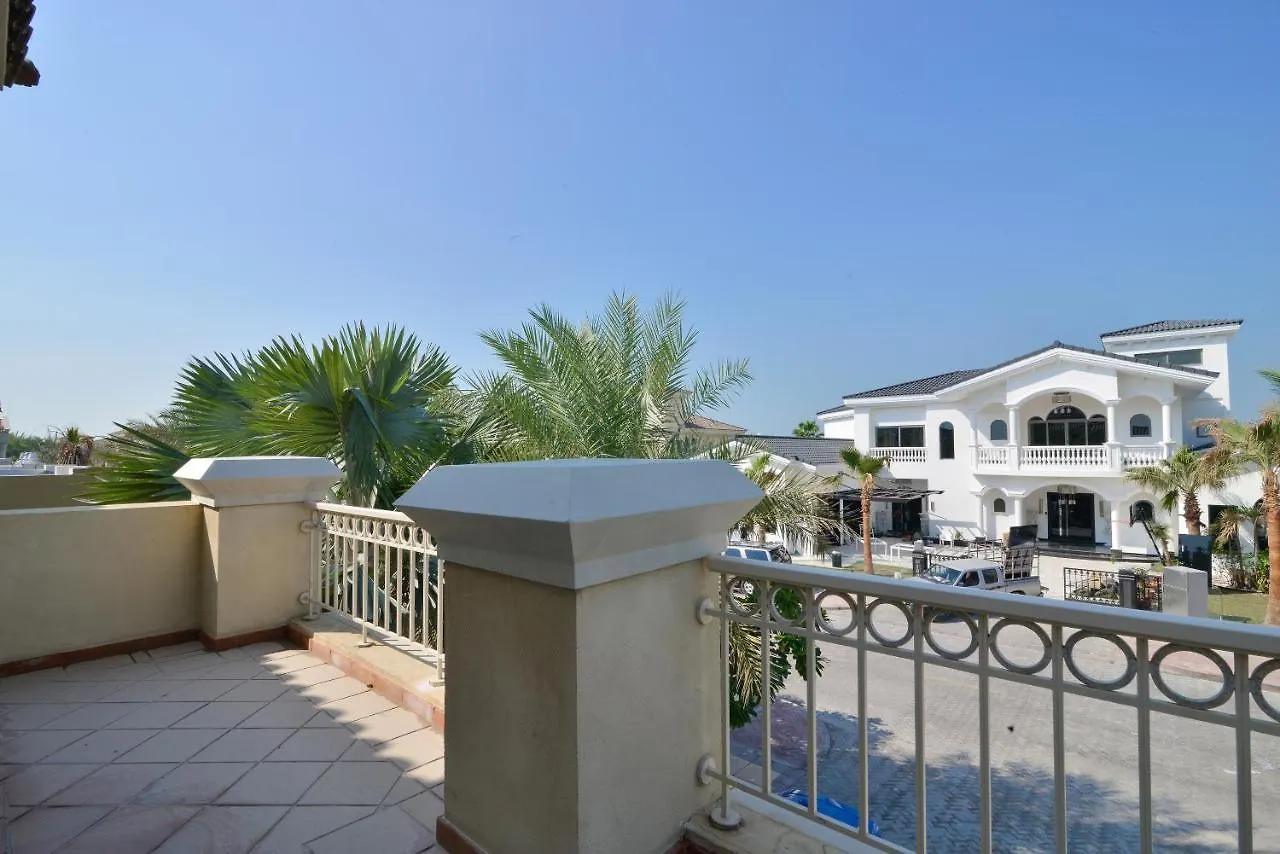 Short Booking El Trio For Ten Dubai Villa